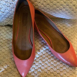 Corso Como size 7.5 salmon pink flats